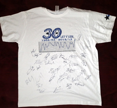 Podepsané tričko k 30. výročí